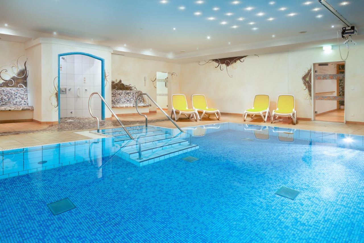"Fewo Am Dorfplatz" - Annehmlichkeiten Von 4-Sterne Familien-Und Wellnesshotel Viktoria Koennen Mitgenutzt Werden Оберстдорф Экстерьер фото
